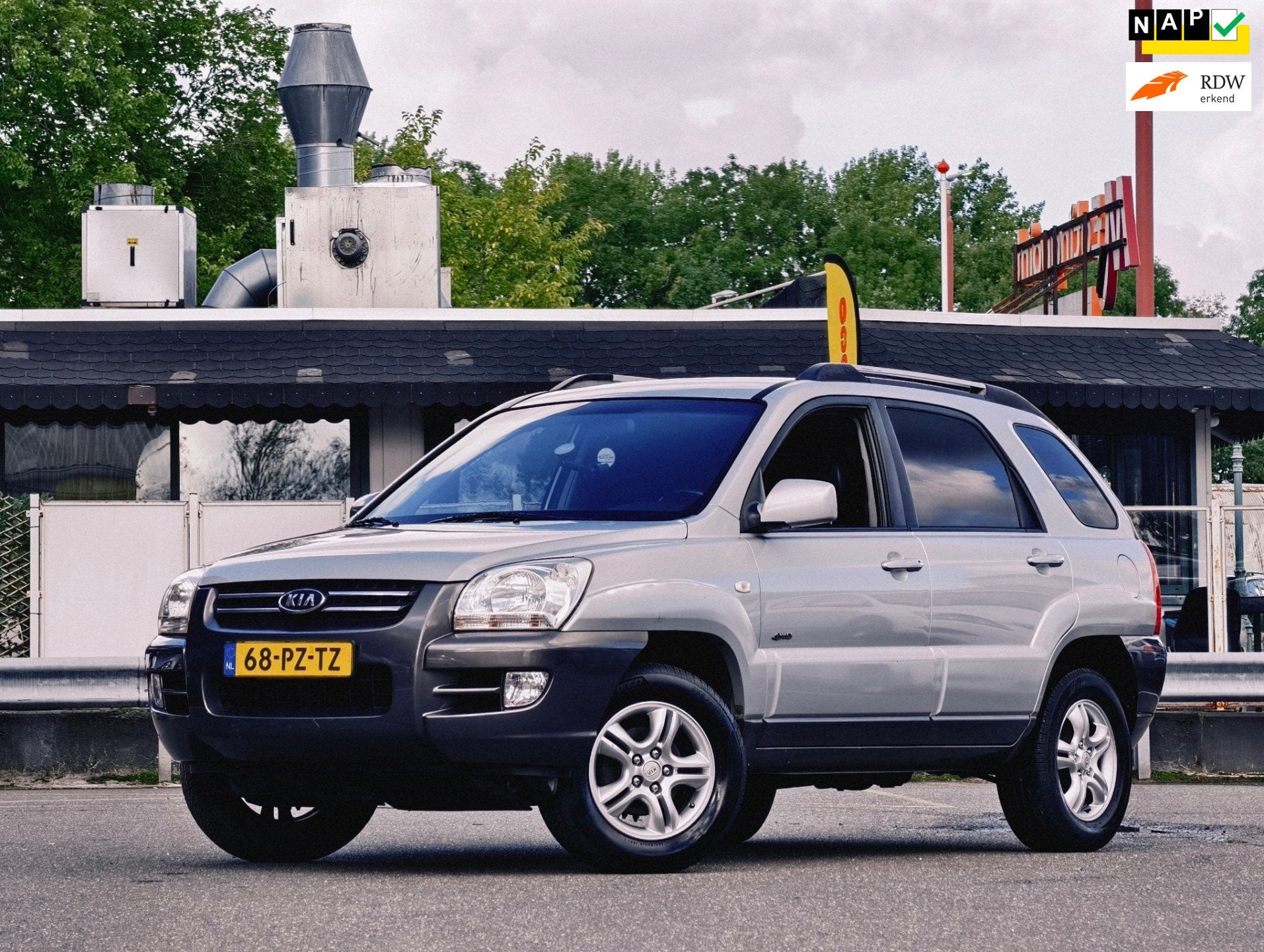 Kia Sportage 2.0 CVVT Adventure 4WD | 1.600 KG TREKGEWICHT |, Auto's, Stof, Gebruikt, 4 cilinders, Origineel Nederlands