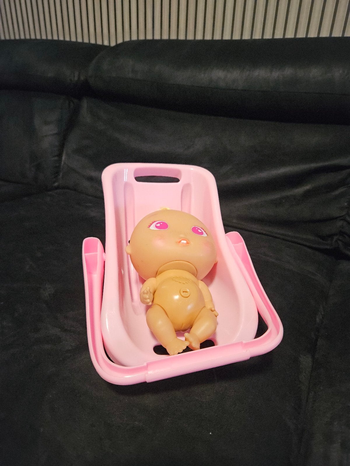 Babypop met roze draagstoel, Ophalen of Verzenden, Gebruikt, Babypop