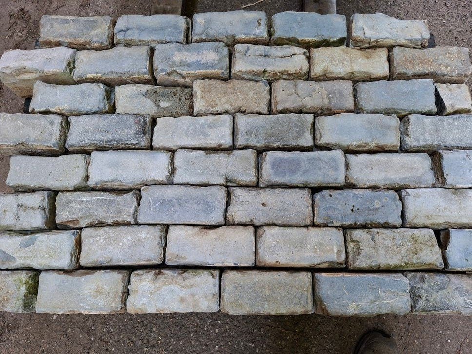 Scoria bricks op pallets 18m2, Ophalen, Gebruikt, Klinkers, Natuursteen