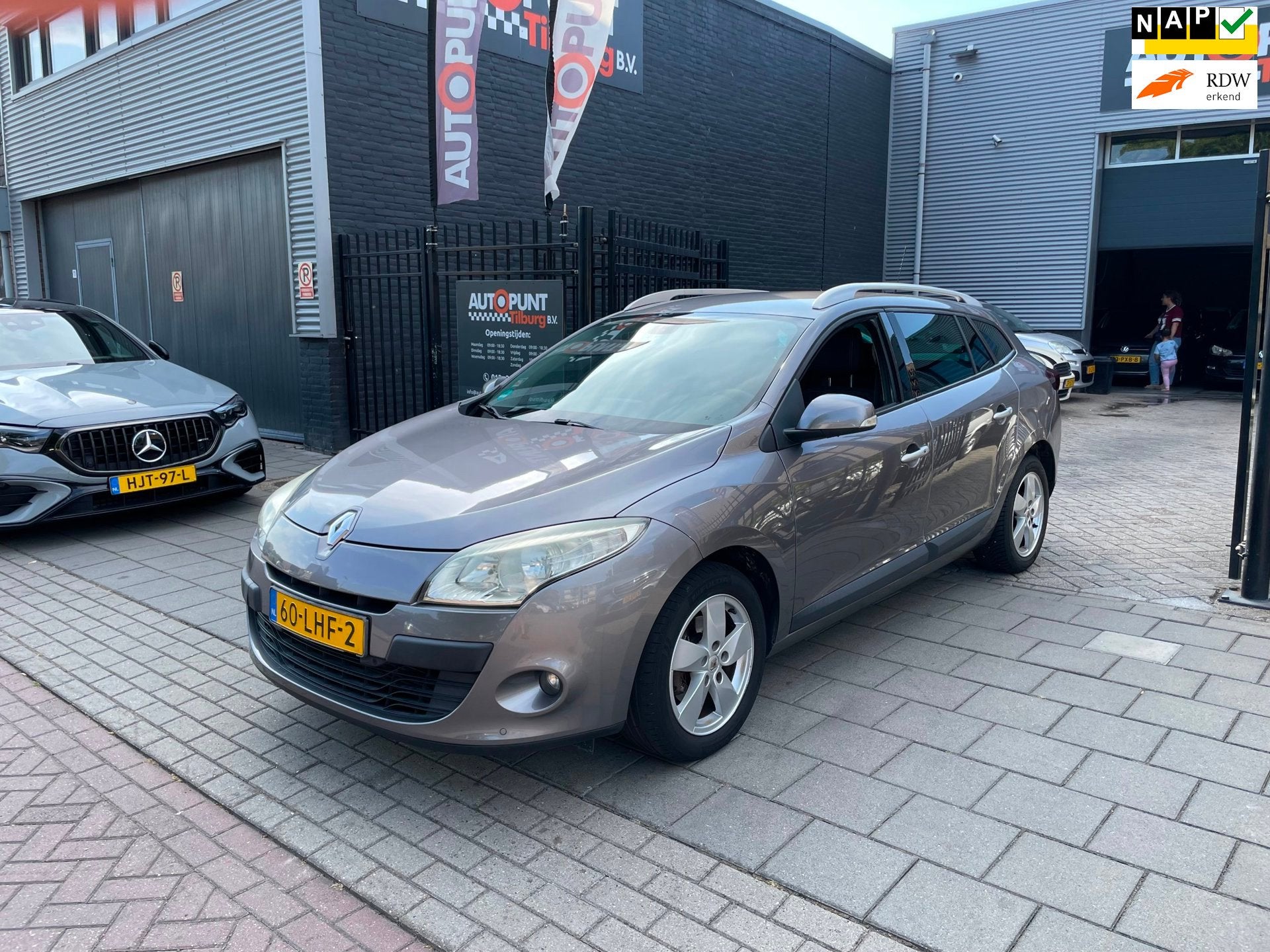 Renault Mégane Estate 1.4 TCe Dynamique 3e Eigenaar! Trekha, Auto's, Renault, Voorwielaandrijving, Euro 5, 15 km/l, 680 kg