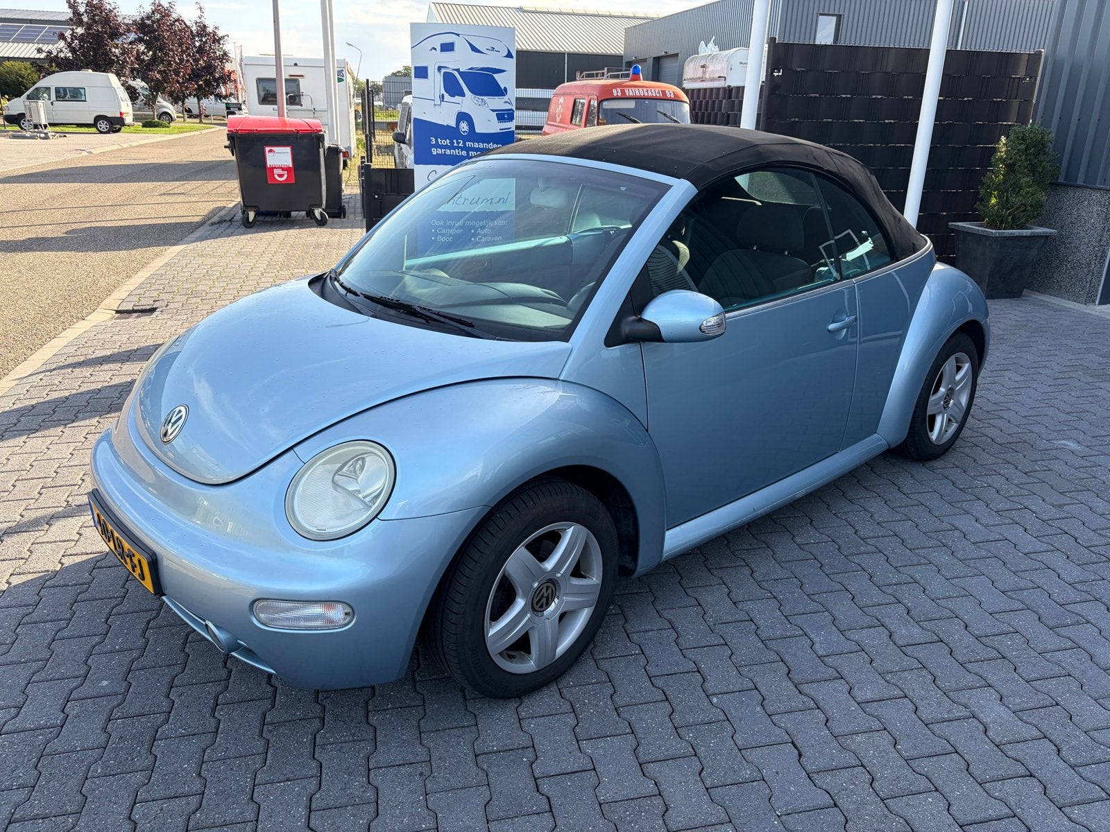 Volkswagen Beetle 2.0 Cabriolet 2003, Voorwielaandrijving, Beetle (Kever), 4 cilinders, 1299 kg