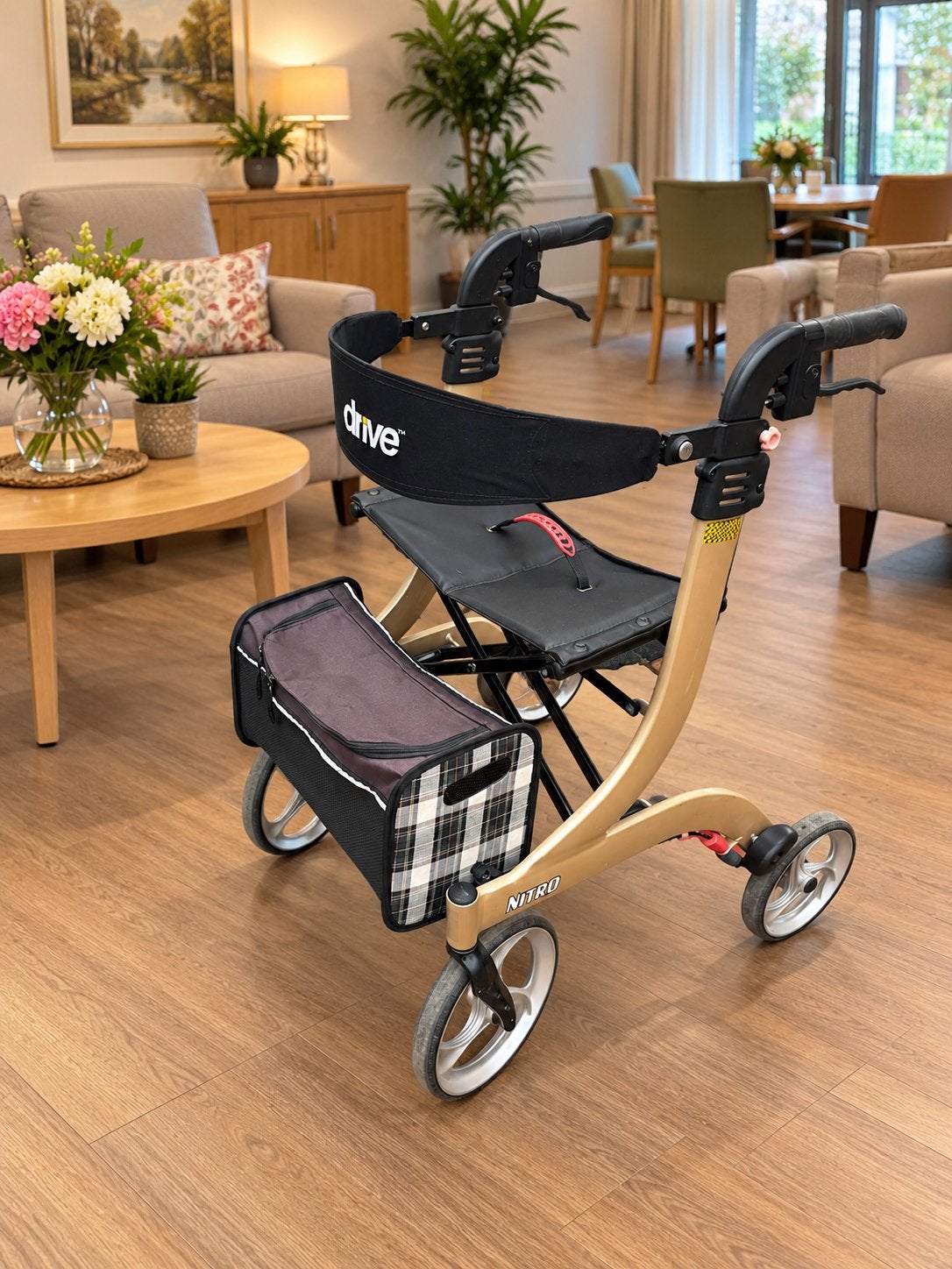 Zgan Drive Nitro SL Rollator Lichtgewicht Inklapbaar maat S, Diversen, Ophalen of Verzenden, Lichtgewicht, Zo goed als nieuw