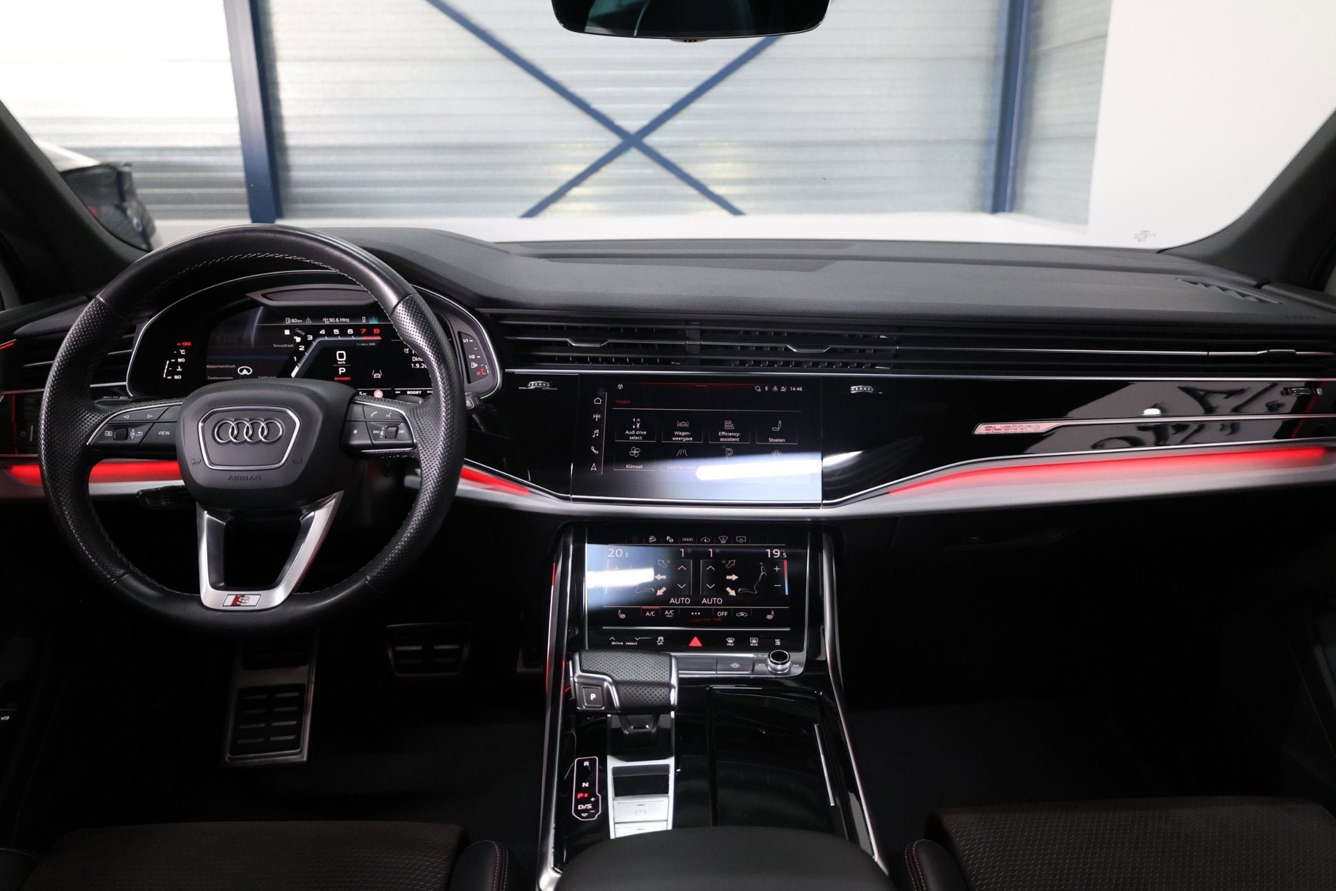 Audi SQ7 4.0 TFSI quattro 507+PK LED/VIRTUAL/SFEER/PANO/HEAD, Auto's, Automaat, 2240 kg, Gebruikt, 8 cilinders