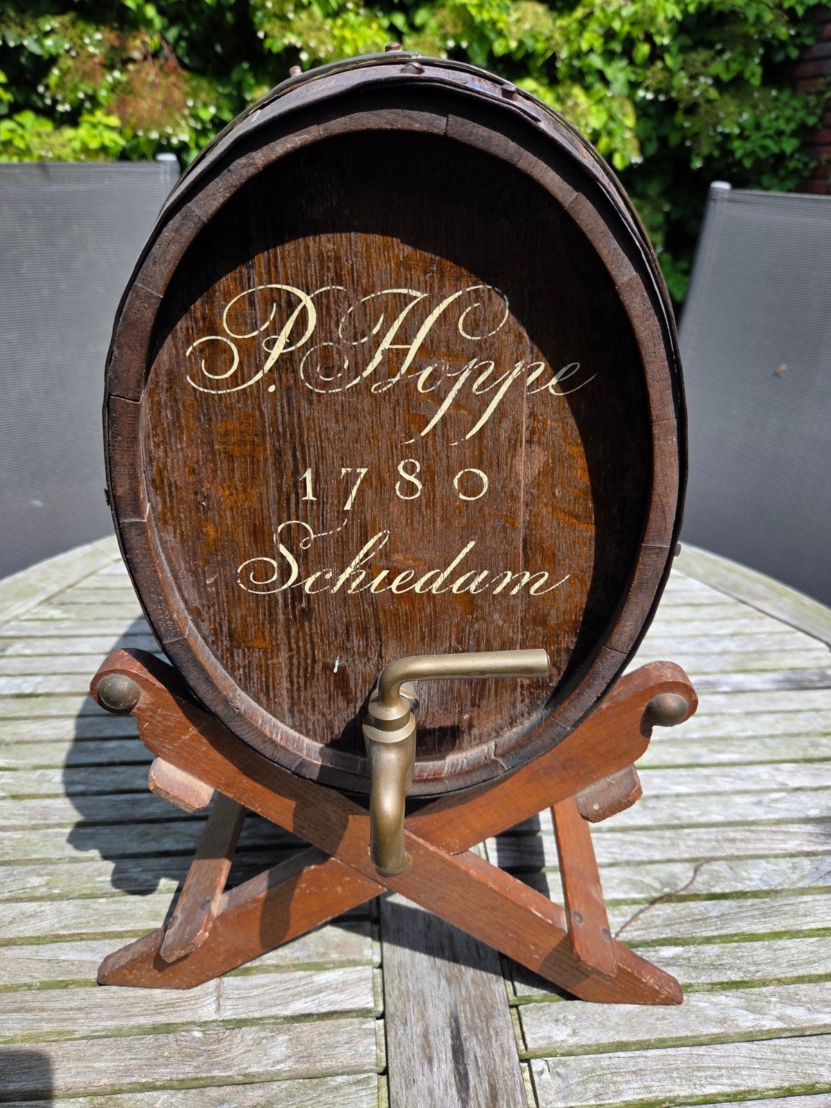 Antiek P. Hoppe Schiedam 1780 Jenever Vat met Kraan, Ophalen