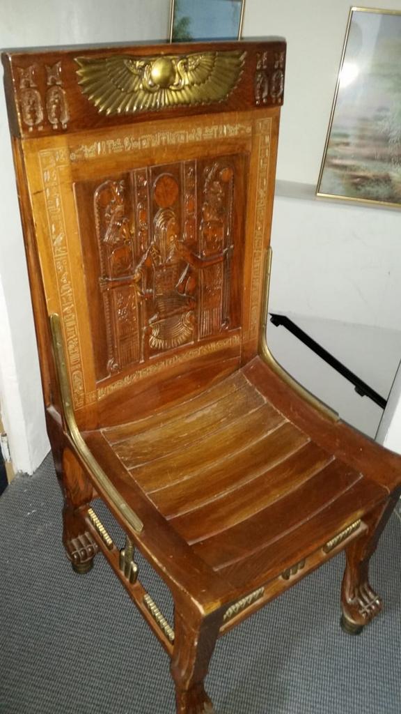 Antieke Egyptische Tafelset met Twee Stoelen, Ophalen