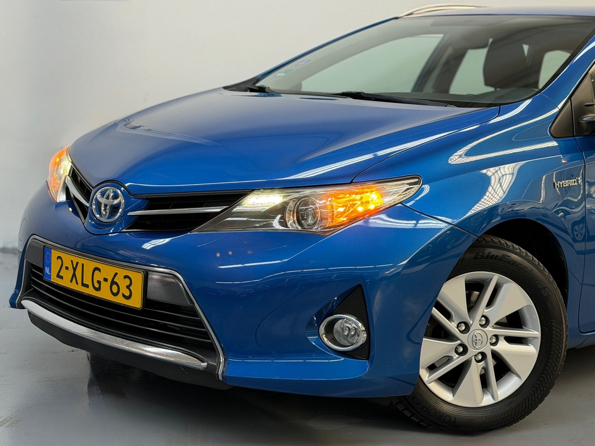 Toyota Auris Touring Sports 1.8 Hybrid Aspiration Camera Cru, Auto's, Toyota, Stof, Gebruikt, Zwart, Blauw