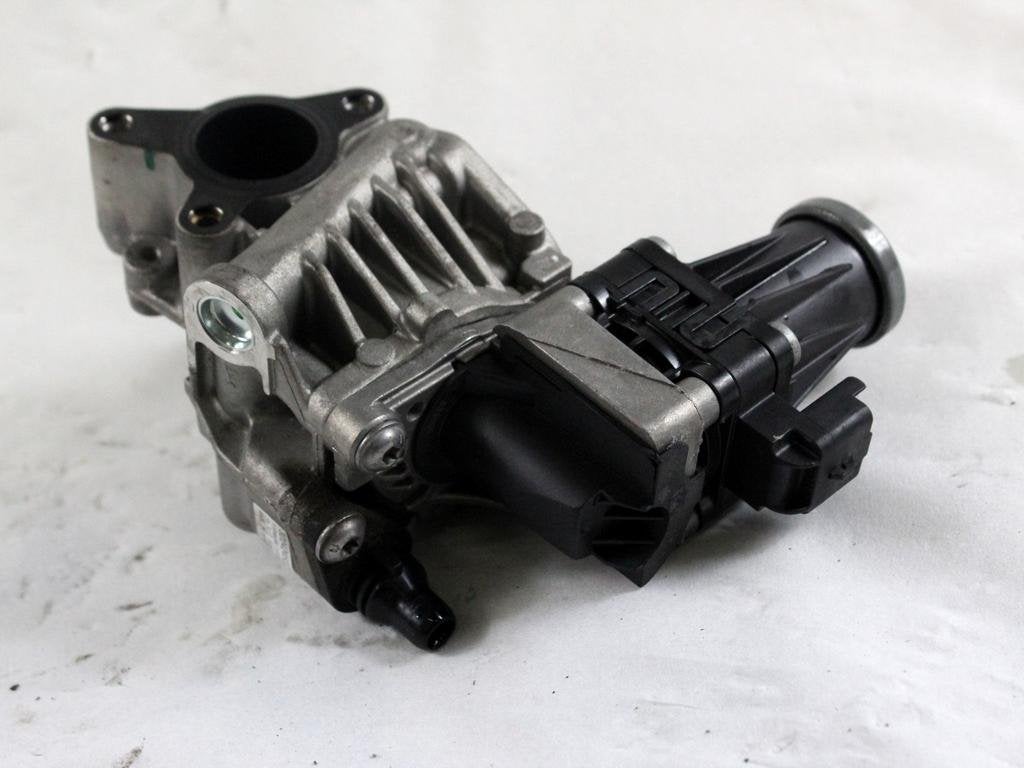 Volvo S90/V60/V90/XC60 32242452, Gunnar Engellaus vag 8
405 31  Gothenburg, SE, Info@volvocars.com, Nieuw, Ophalen of Verzenden