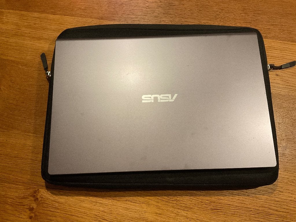 ASUS Laptop - Perfect voor School - Lichte Gebruiksporen, Ophalen, 2 tot 3 Ghz, Qwerty, 8 GB