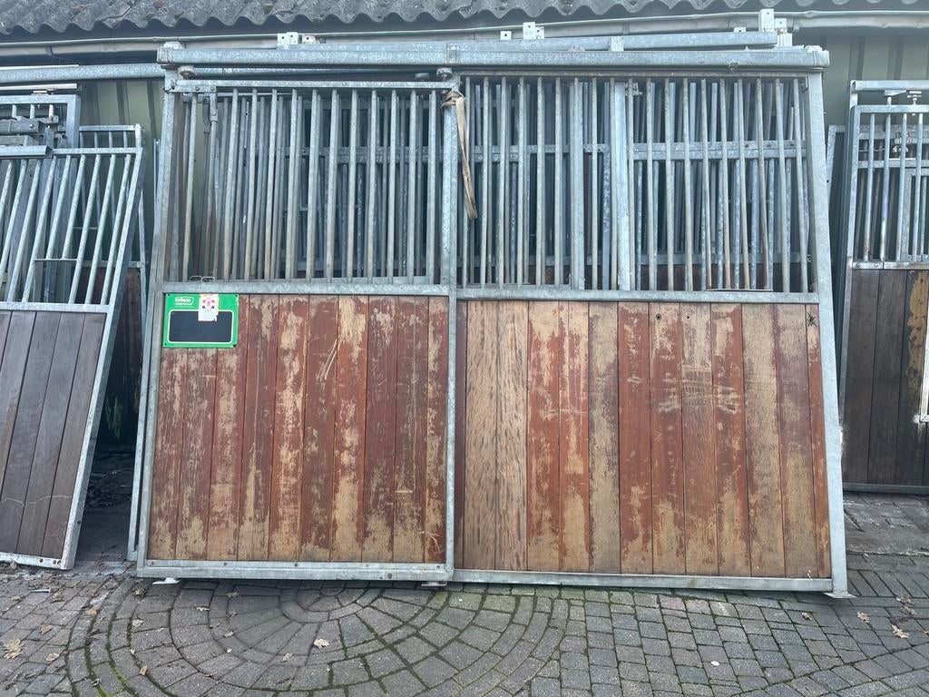 Voorwanden paardenboxen, Dieren en Toebehoren, Stalling en Weidegang, Weidegang, 2 of 3 paarden of pony's