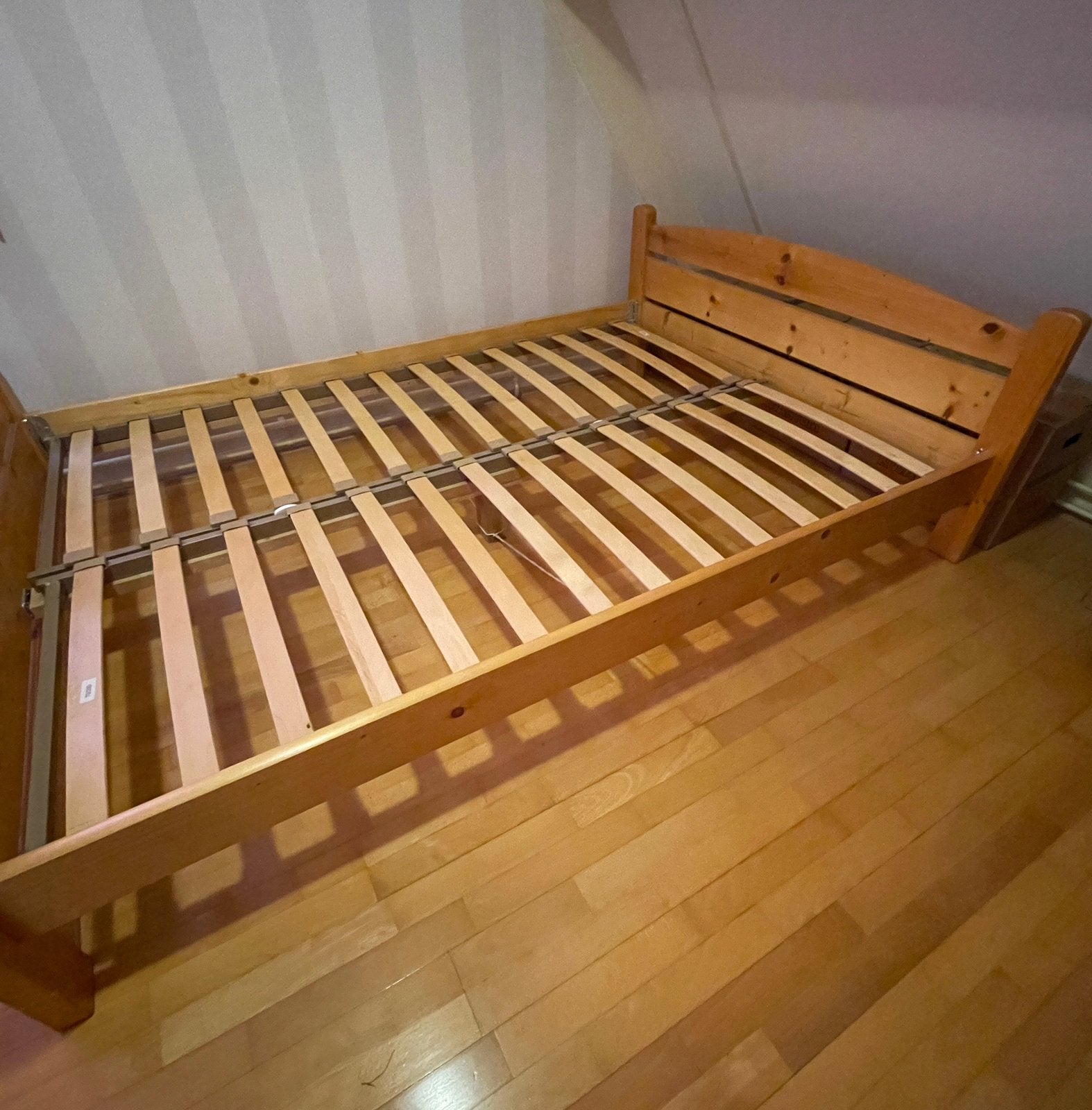 Bed 200x140(gratis), Ophalen, Tweepersoons, 140 cm, Zo goed als nieuw