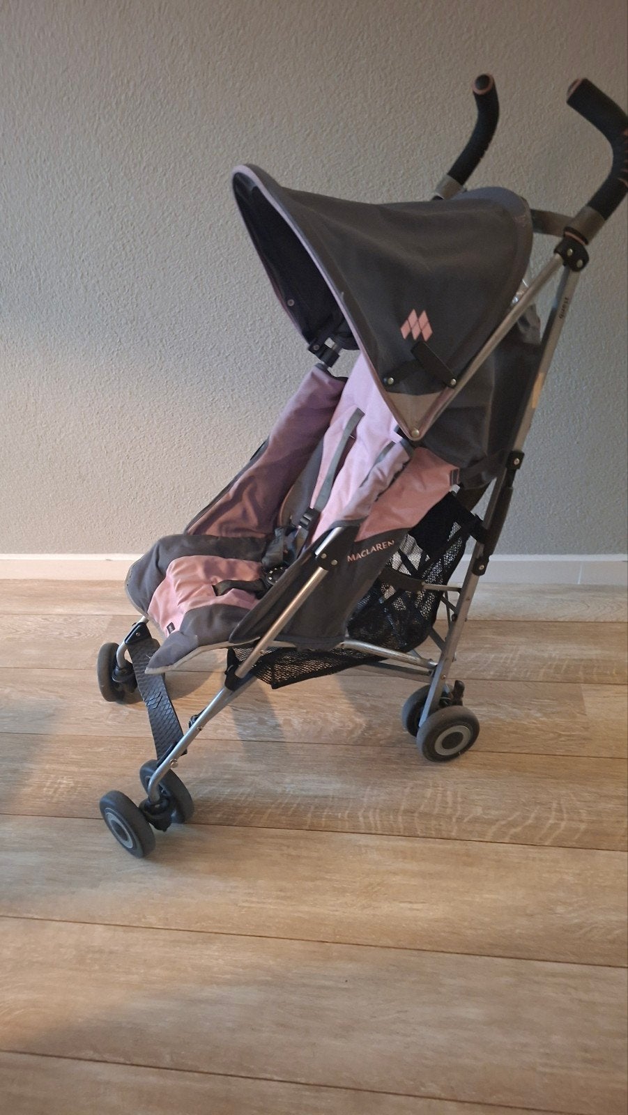 Maclaren buggy met regenhoes - roze/grijs, Ophalen of Verzenden, Gebruikt, Maclaren, Regenhoes