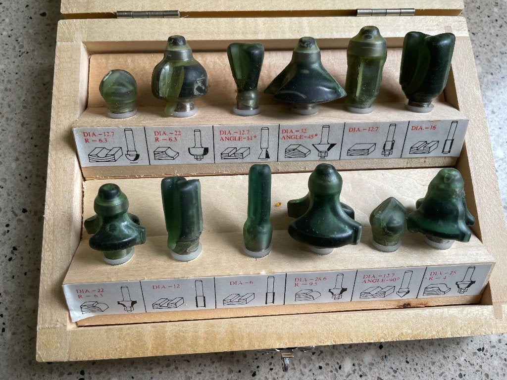 KISTJE 12x FREESJES 8mm, Ophalen of Verzenden, Nieuw, Elektrisch, Bovenfrees