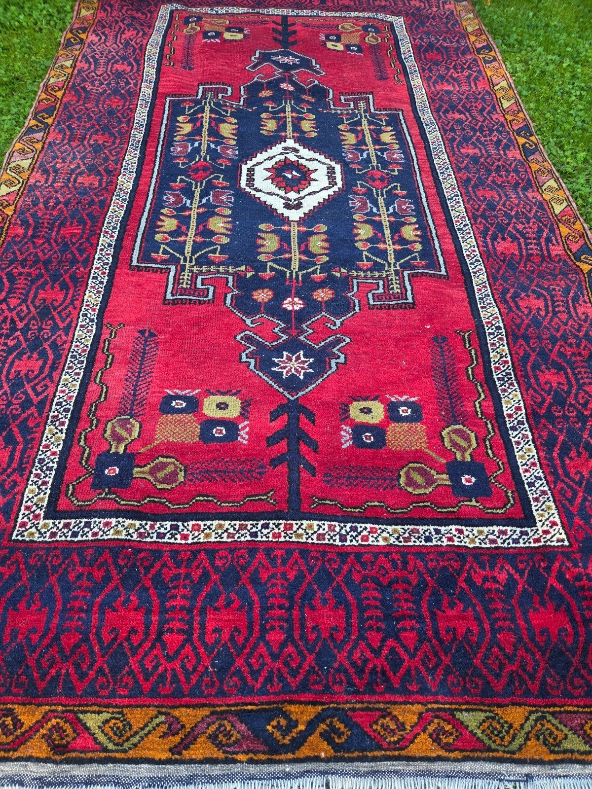 vloerkleed te koop.
2.40 x1.30 cm lang, 100 tot 150 cm, Blauw, 200 cm of meer, Ophalen of Verzenden
