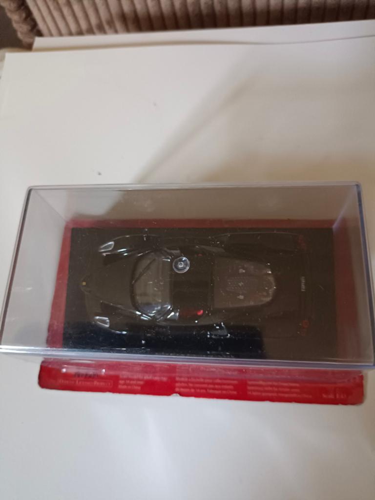 Enzo Ferrari schaalmodel 1:43 - Zwart, Ophalen of Verzenden