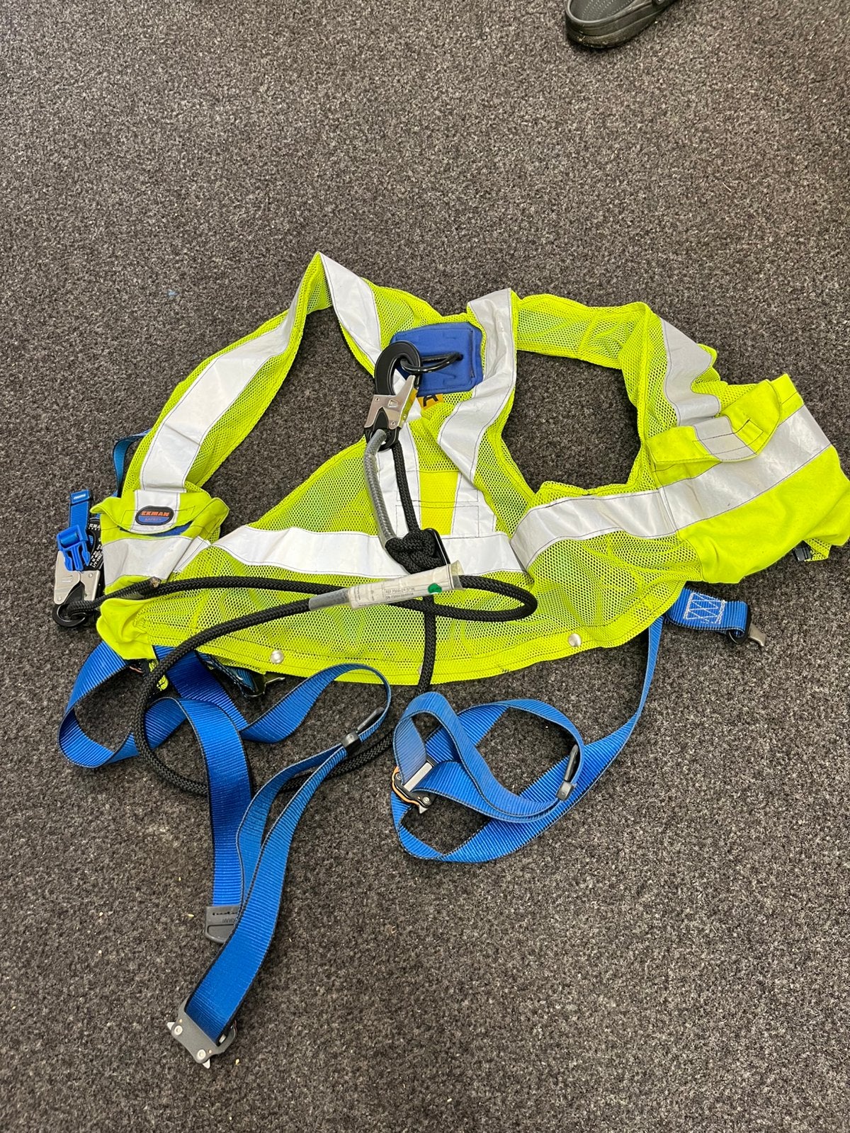 Te koop een veiligheidvest, Doe-het-zelf en Verbouw, Veiligheidskleding, Ophalen of Verzenden, Zo goed als nieuw