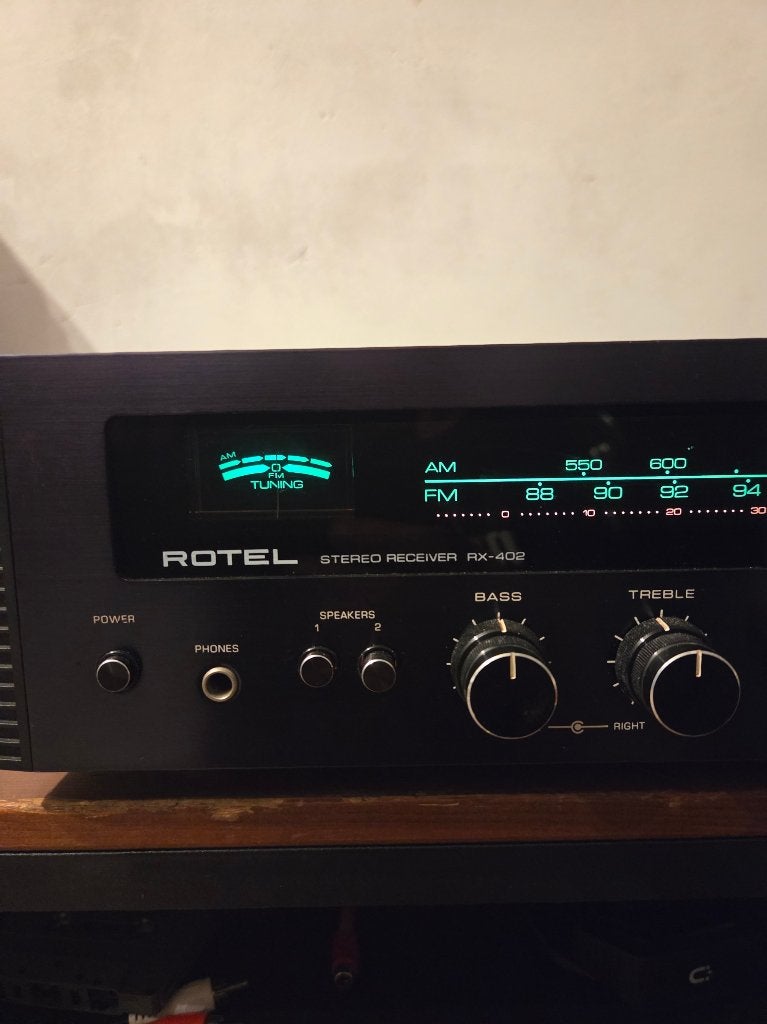 Rotel RX-402 Reciever ( 1975) in zeer nette staat, Audio, Tv en Foto, Versterkers en Receivers, Zo goed als nieuw, Ophalen, Overige merken
