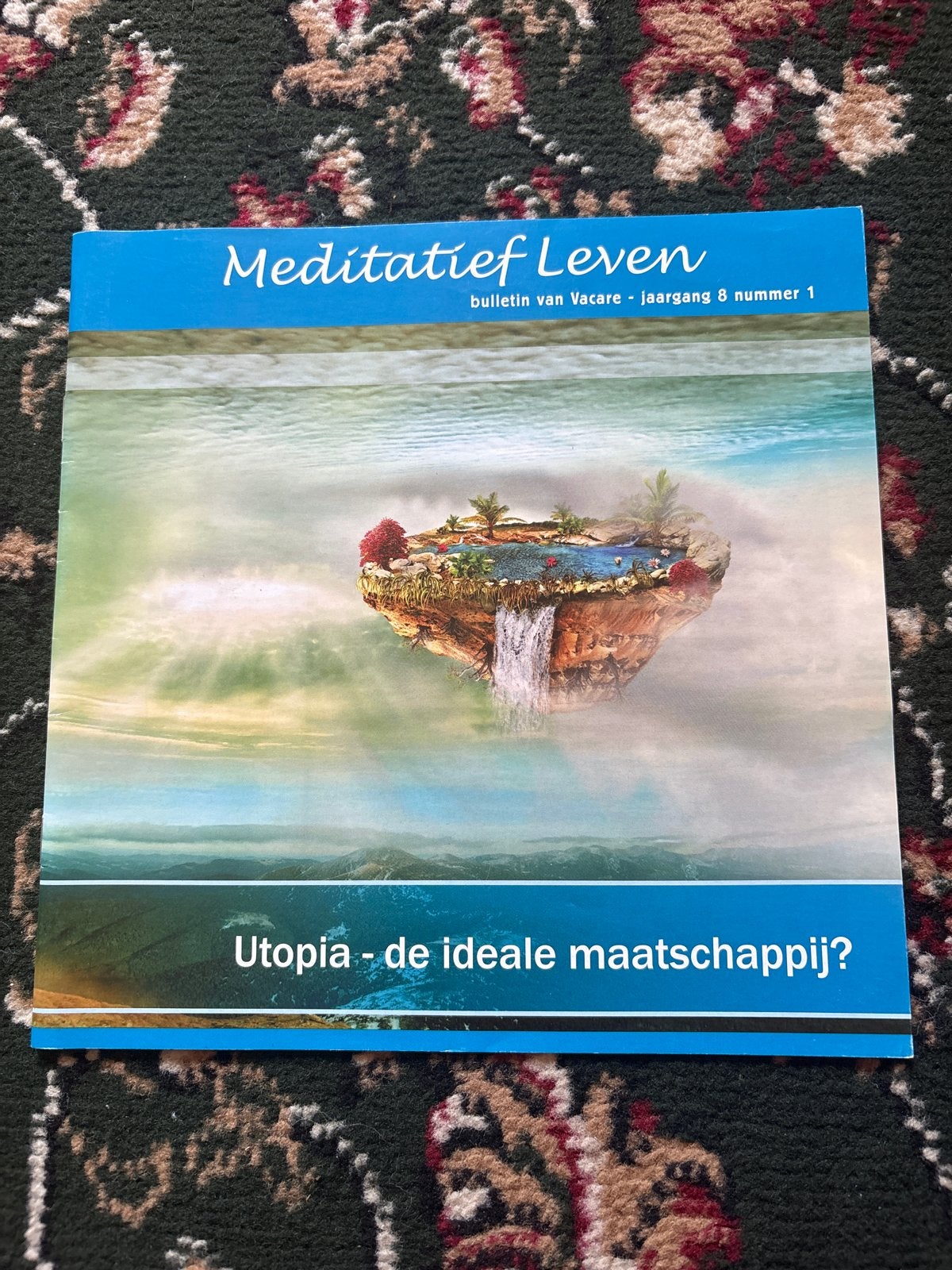 Meditatief Leven: Utopia - de ideale maatschappij?, Ophalen of Verzenden, Zo goed als nieuw, Meditatie of Yoga, Achtergrond en Informatie