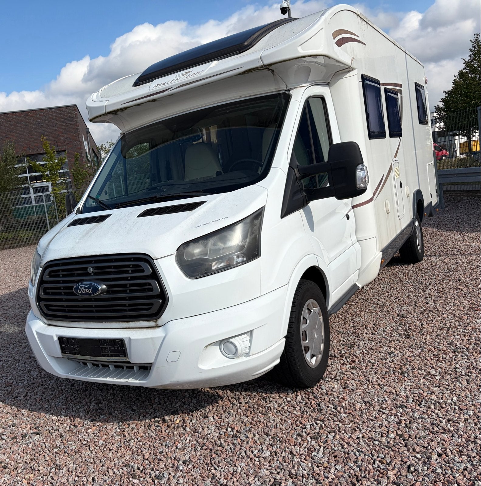 Roller Team Auto-Roller 286 P | 2017 | 25.000 km, Fietsendrager, Koelkast, Ford, Half-integraal