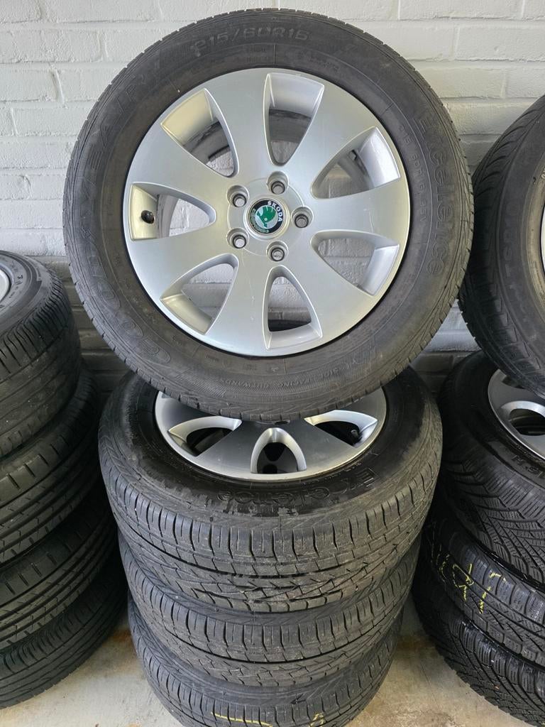 Skoda Octavia/Yeti velgen + banden 215/60/16 Good Year, Ophalen, Gebruikt, 16 inch, Banden en Velgen