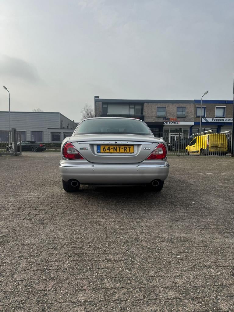Jaguar XJ 3.5 AUT 2004  Met nieuw APK 23 07 2027, Auto's, Jaguar, Automaat, Achterwielaandrijving, 8 cilinders, 258 pk