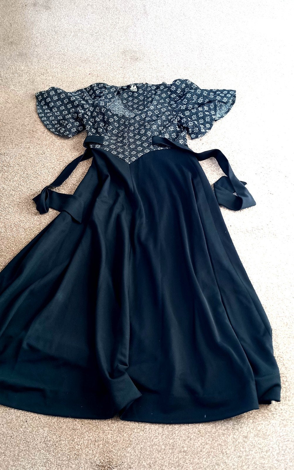 Avondjapon vintage/ zwart/ zilverkleurig/ mt 44, Kleding | Dames, Galajurk, Zwart, Maat 42/44 (L), Ophalen of Verzenden