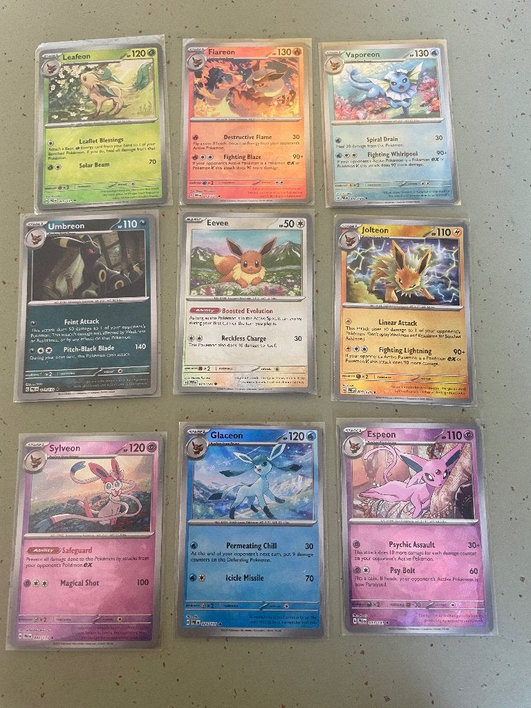 Pokeball eeveelutions, Ophalen of Verzenden, Zo goed als nieuw, Meerdere kaarten, Foil