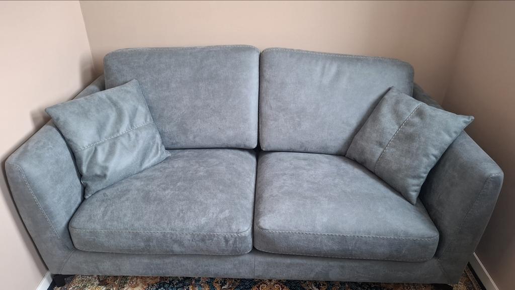 Grijze tweezitsbank, Gebruikt, 150 tot 200 cm, Tweepersoons, 75 tot 100 cm