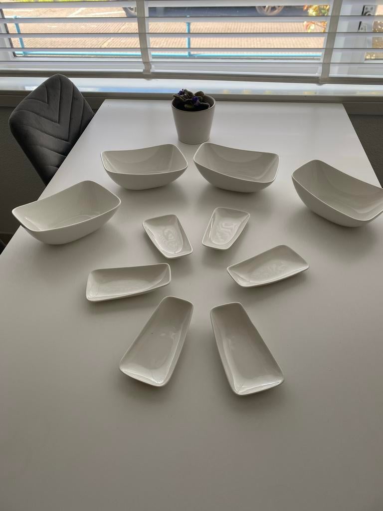 Intermezzo schalen en bakjes, Gebruikt, Keramiek, Ophalen of Verzenden, Schaal of Schalen