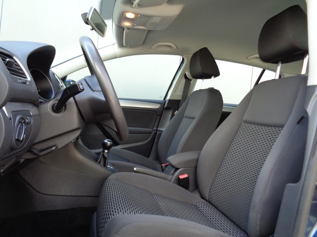 Volkswagen Golf 1.2 TSI Tour II Airco Cruise LMV 5DRS NL-Aut, Voorwielaandrijving, Euro 5, Gebruikt, 4 cilinders