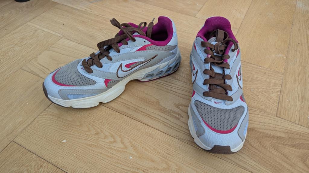 Nike Air Zoom Fire, Nike, Ophalen of Verzenden, Roze, Sneakers of Gympen