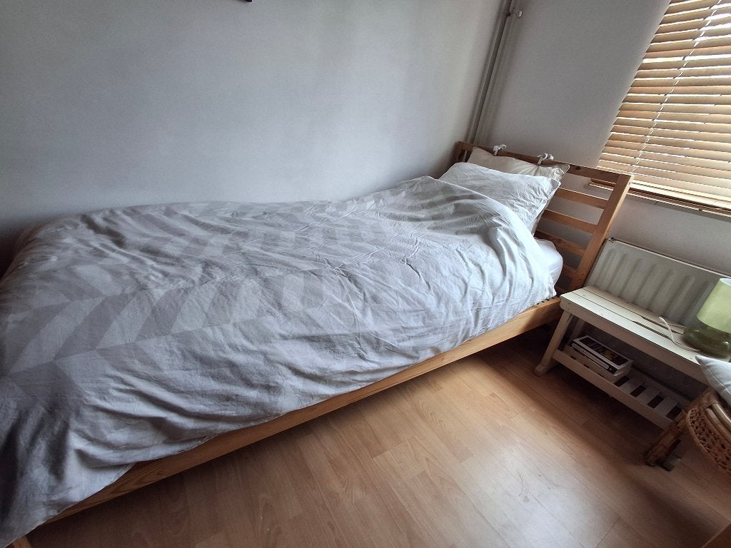 Compleet eenpersoons Ikea Tarva bed 90x200, Ophalen, 90 cm, Eenpersoons, Bruin
