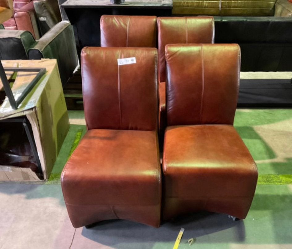 Nieuw! Set van 4 bruine leren eetkamerstoelen, Huis en Inrichting, Ophalen, Nieuw