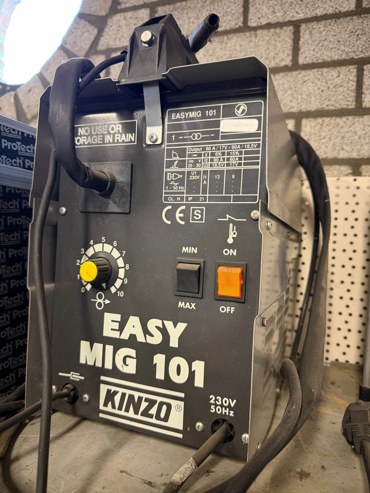 Kinzo Easy MIG 101 Lasapparaat - Compact en Krachtig, Ophalen of Verzenden, Gebruikt, Minder dan 150 ampère, Overige typen