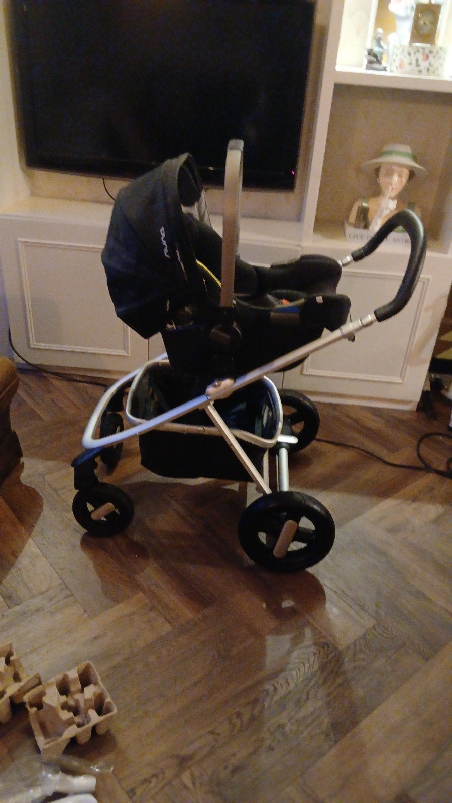 Nuna ivvi Savi Kinderwagen Compleet Set met Extra Autostoe, Autogordel, Verstelbare rugleuning, 1079db, Zo goed als nieuw