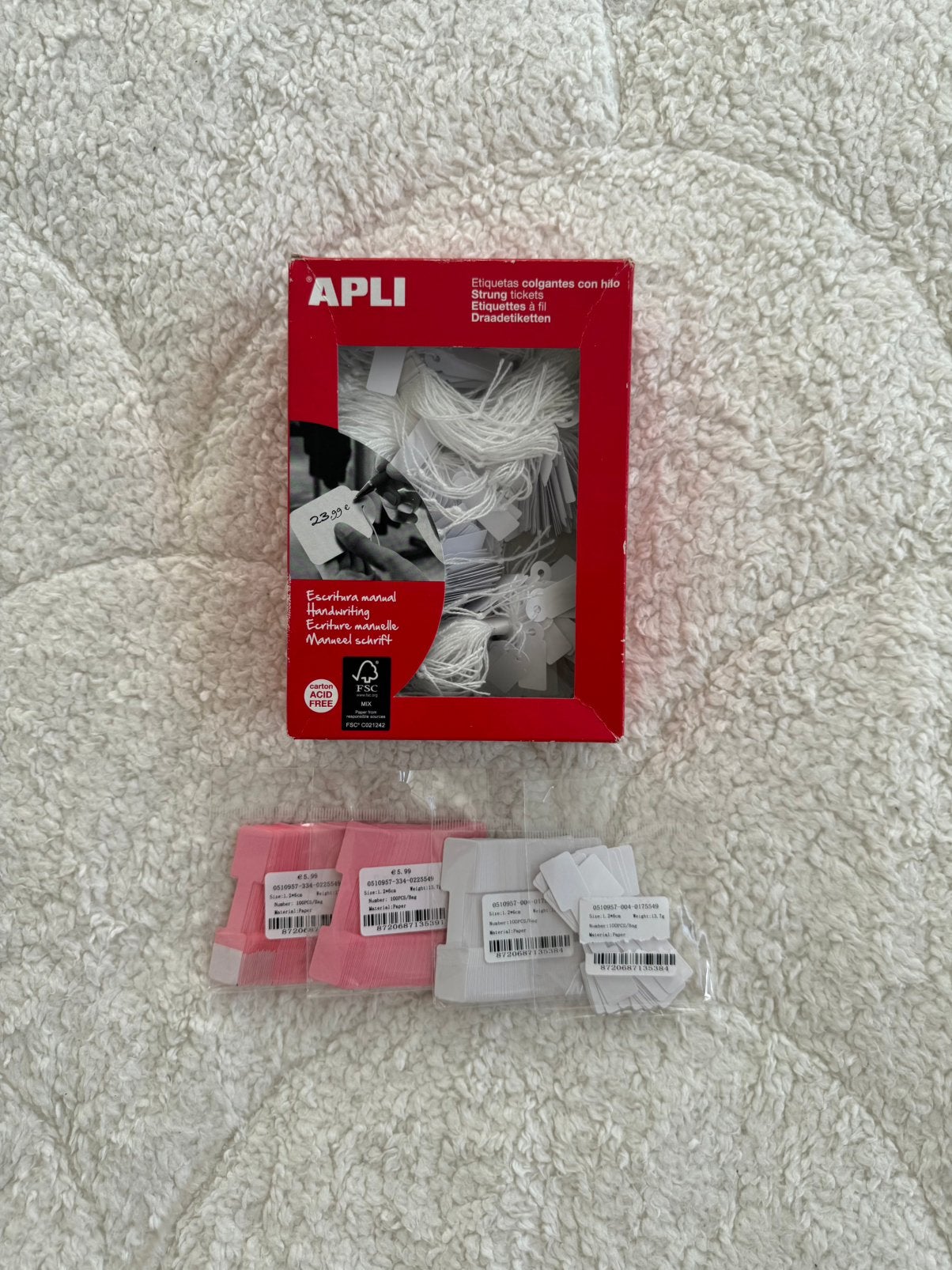 Draadetiketten & hanglabels, Diversen, Cadeaupapier, Ophalen of Verzenden, Zo goed als nieuw