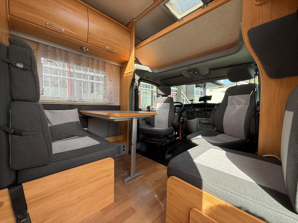 Adria Izola 697 SL Alkoof + lengtebed - IDEALE FAMILIECAMPER, Standaard zit, Bedrijf, Stra?ka cesta 50, 8000 Novo mesto, Slovenië