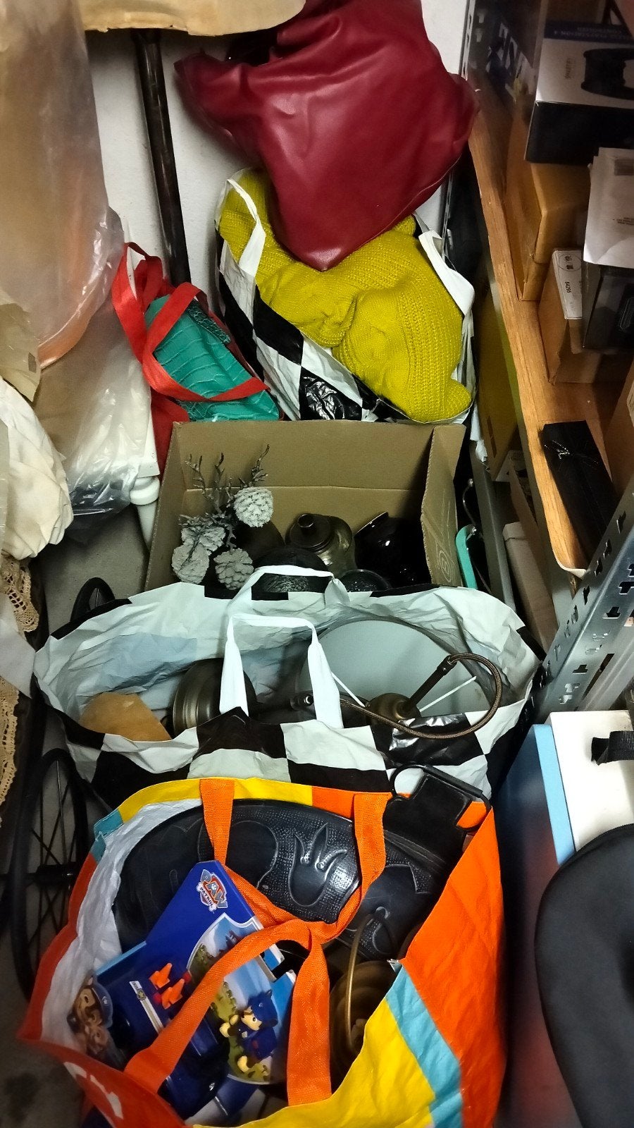 Grote partij Rommelmarkt spullen
Partij verkoop, Ophalen, Gebruikt, ., .