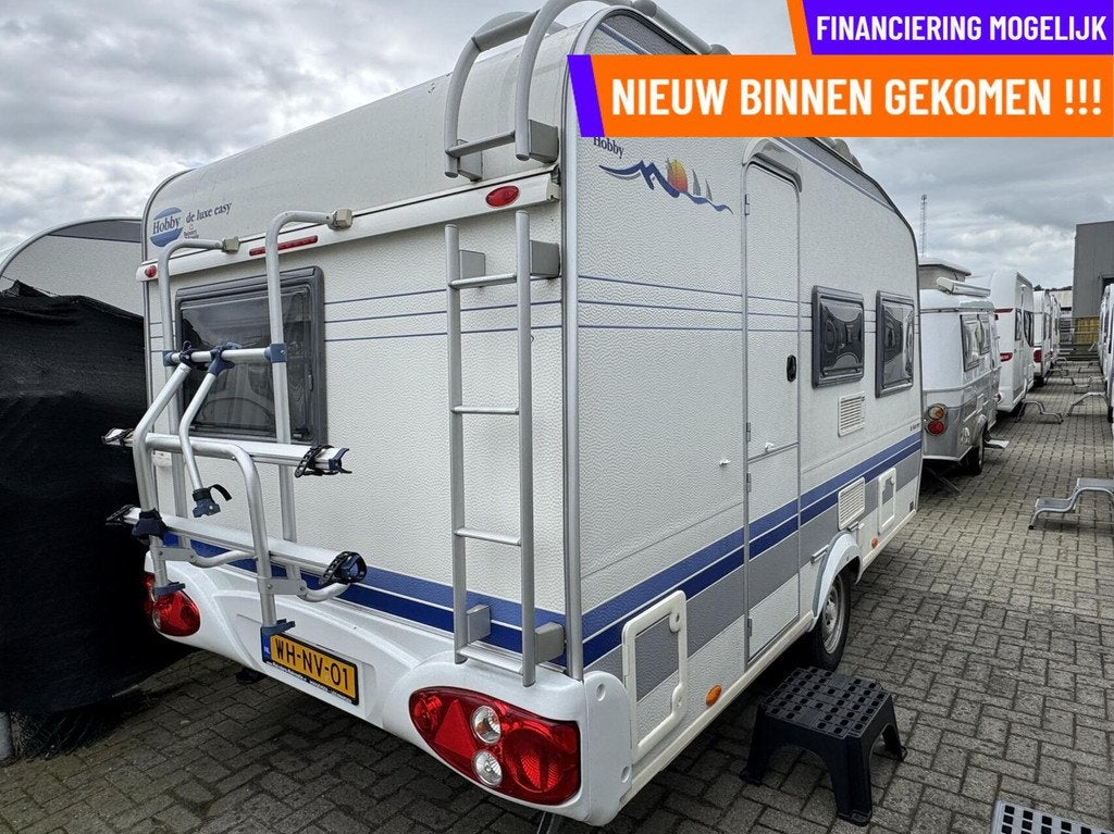 Hobby 400 SB DE LUXE EASY, DWARSBED, TREINZIT, VOORTENT, Hobby, Bedrijf, Treinzit, 750 - 1000 kg