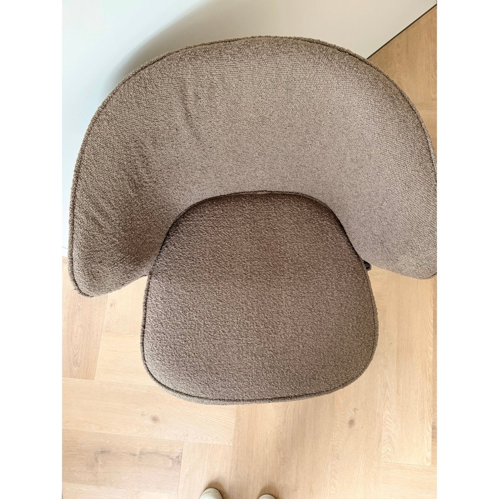 4 Hello chair Woood Admit stoelen bouclé beige/taupe, Huis en Inrichting, Stoelen, Ophalen, Overige kleuren, Zo goed als nieuw