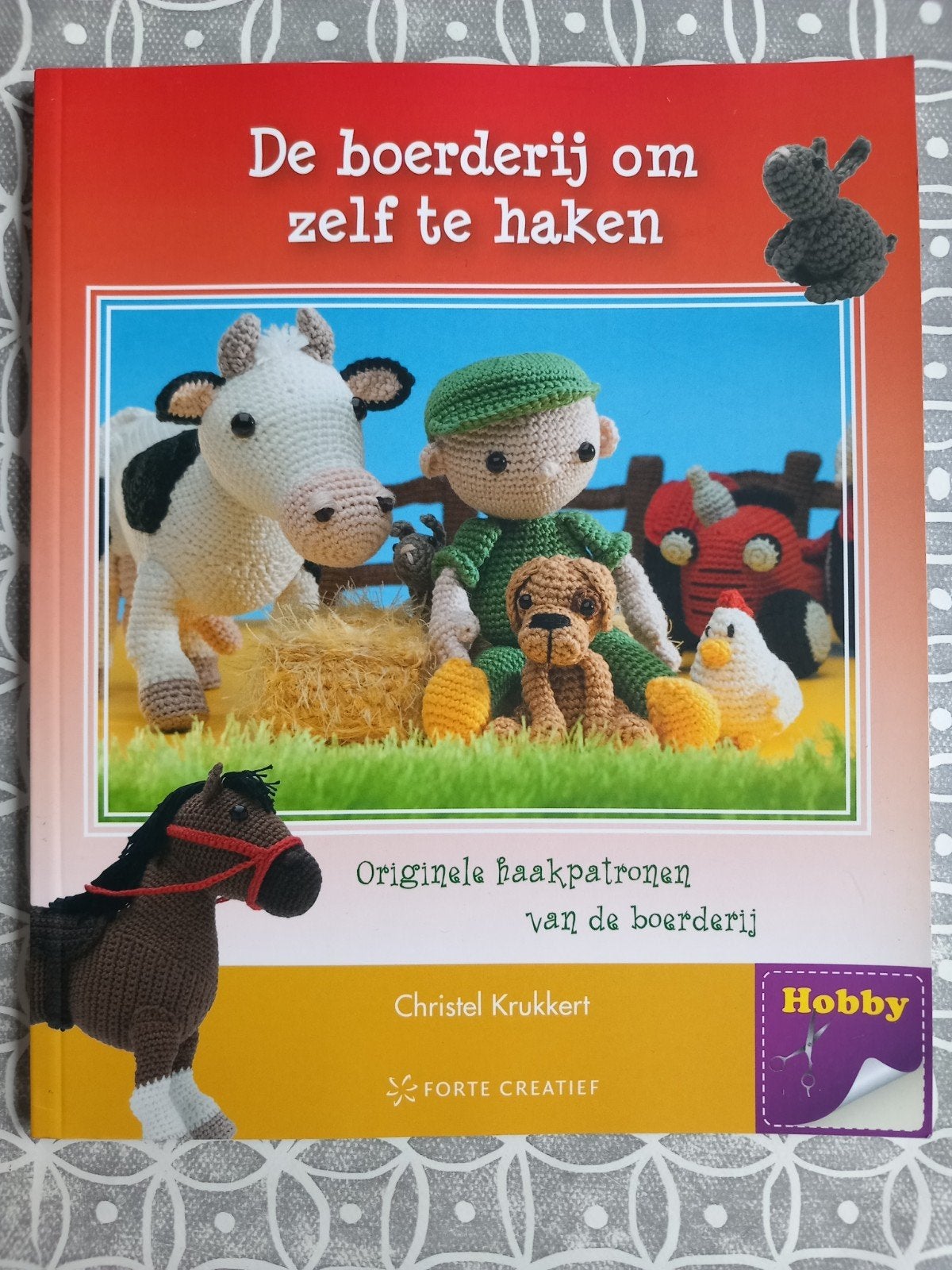 Christel Krukkert - De boerderij om zelf te haken, Breien en Haken, Nieuw, Ophalen of Verzenden, Christel Krukkert