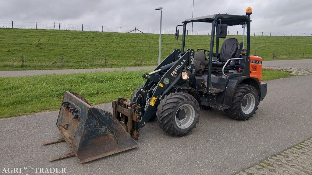 Pitbull X24-45 shovel (bj2021) 735 draaiuren!! Bak+vorken al, Niet opgegeven, -, Niet opgegeven