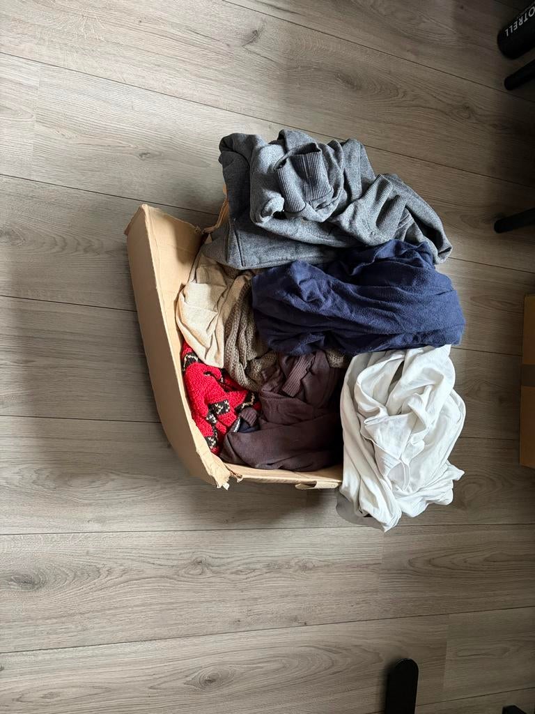 Doos met diverse kledingstukken, Kleding | Dames, Overige Dameskleding, Ophalen of Verzenden, Gedragen