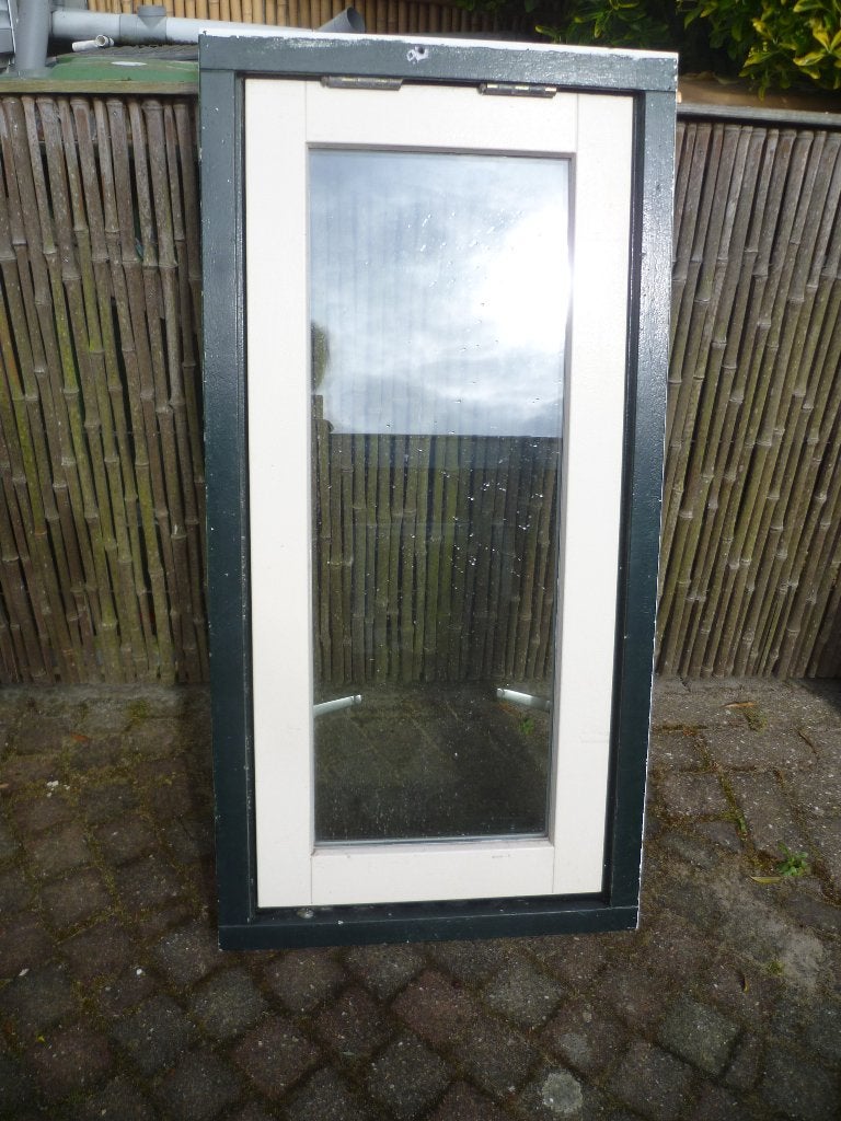 Kozijn met uitzet raam en dubbelglas, Doe-het-zelf en Verbouw, Kozijnen en Schuifpuien, Raamkozijn, Zo goed als nieuw, Hout, Ophalen