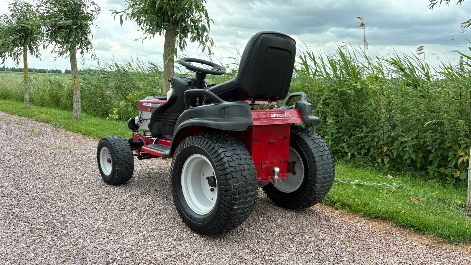MTD/Gutbrod tractor 22PK V-Twin ex zitmaaier tuintrekker Led, Ophalen