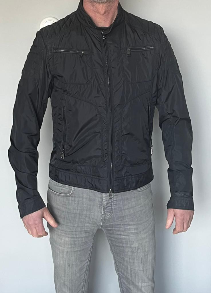 Moncler jas orgineel bieden vanaf €150, Ophalen, Zo goed als nieuw, Zwart
