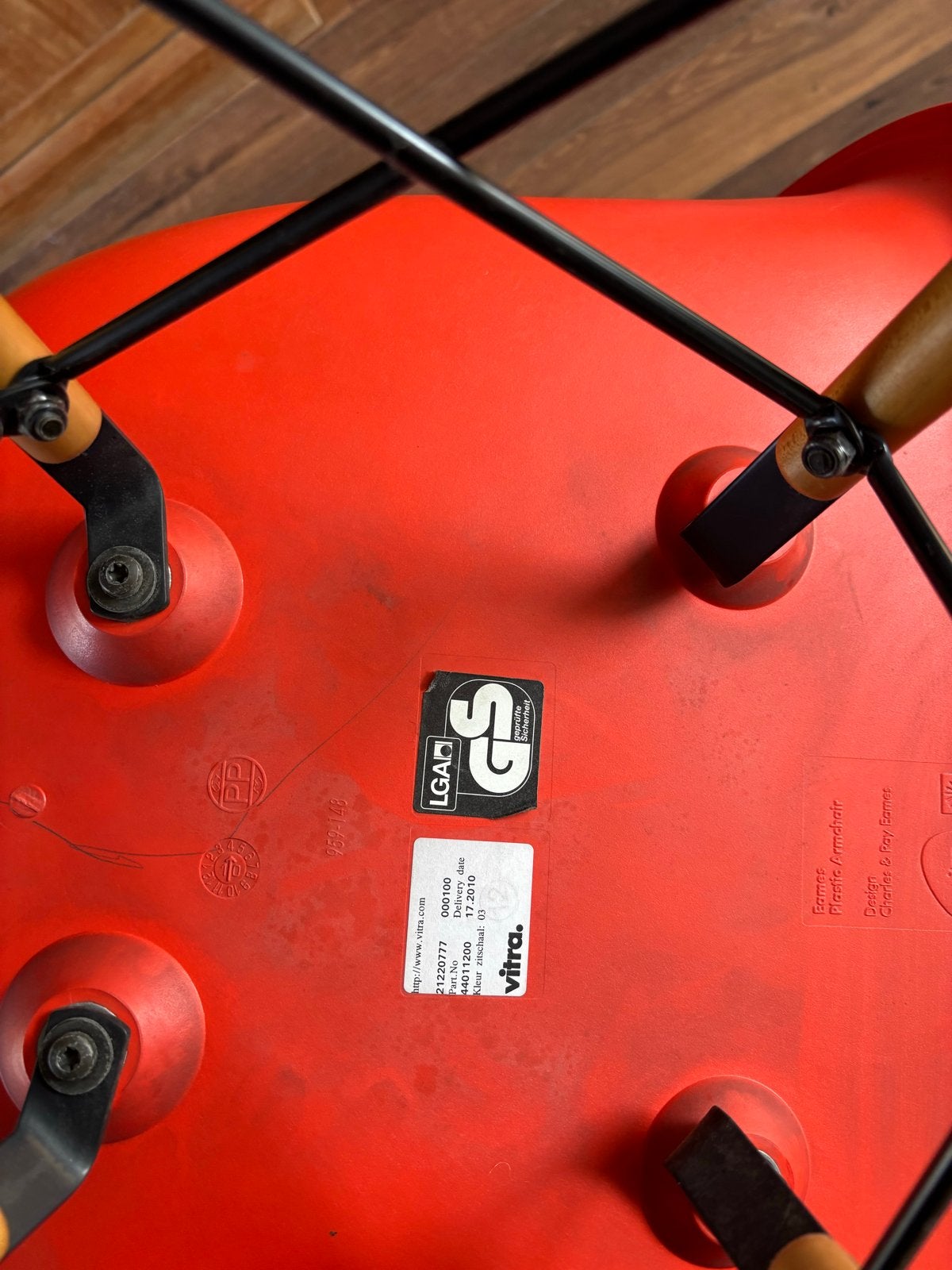 Vitra Eames DAW stoel - Rood, Kunststof, Gebruikt, Twee, Ophalen of Verzenden