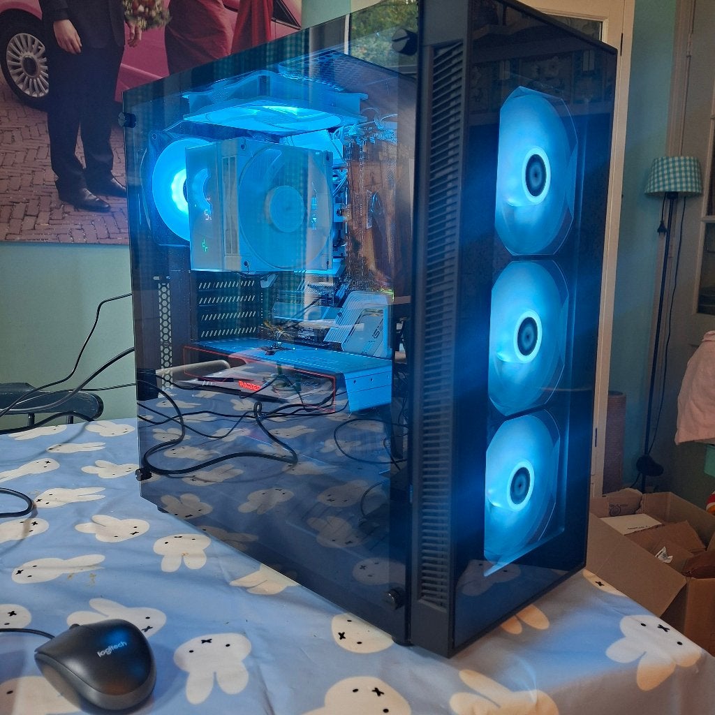 Game PC – i5-10600K | RX 6800 16GB | 16GB RAM | SSD | Win 11, Computers en Software, Custom Build, Zo goed als nieuw, Gaming, SSD
