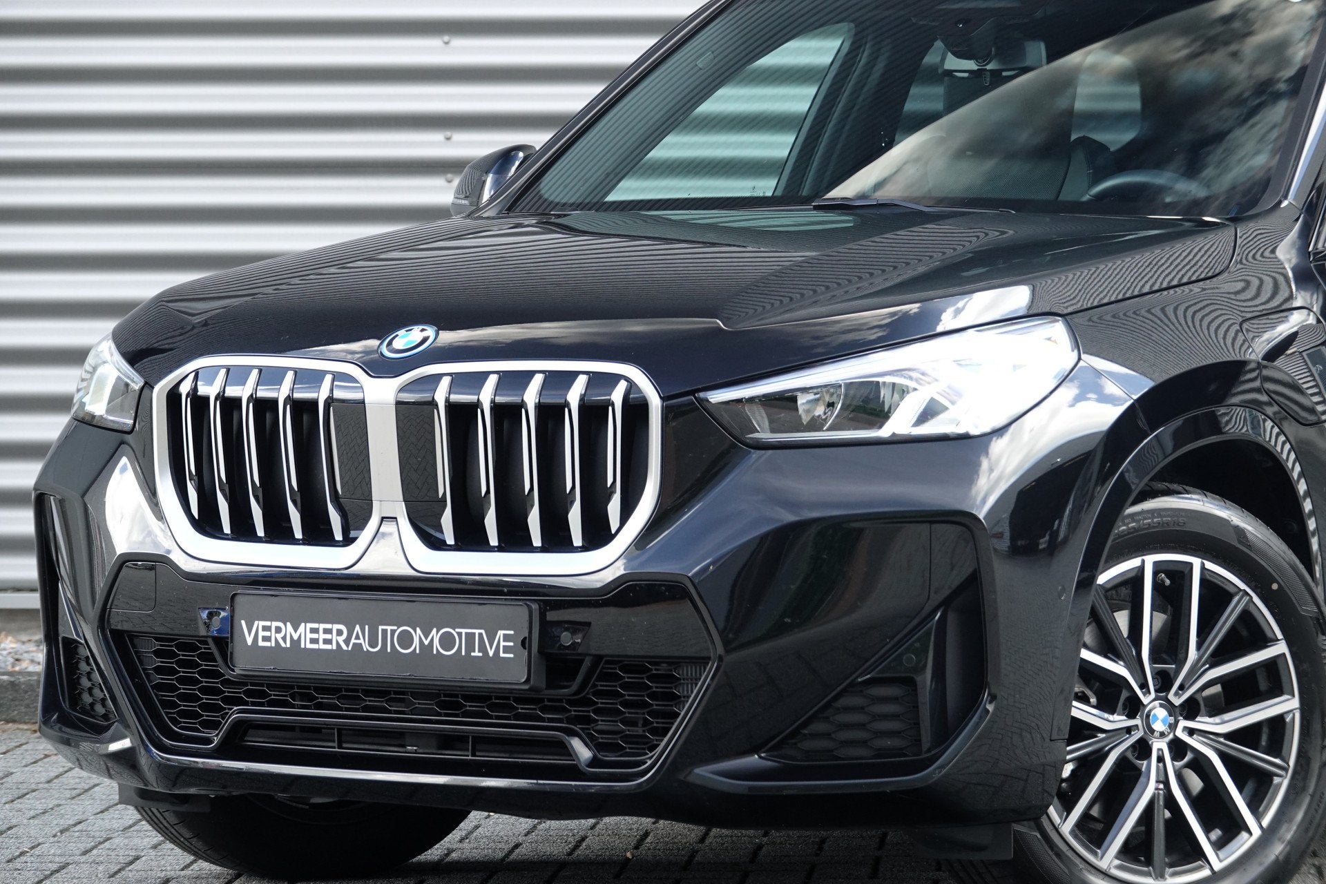 BMW X1 xDrive25e | M-Sport | Panodak | Trekhaak | Camera | L, 12 maanden, Gebruikt, Zwart, Zwart