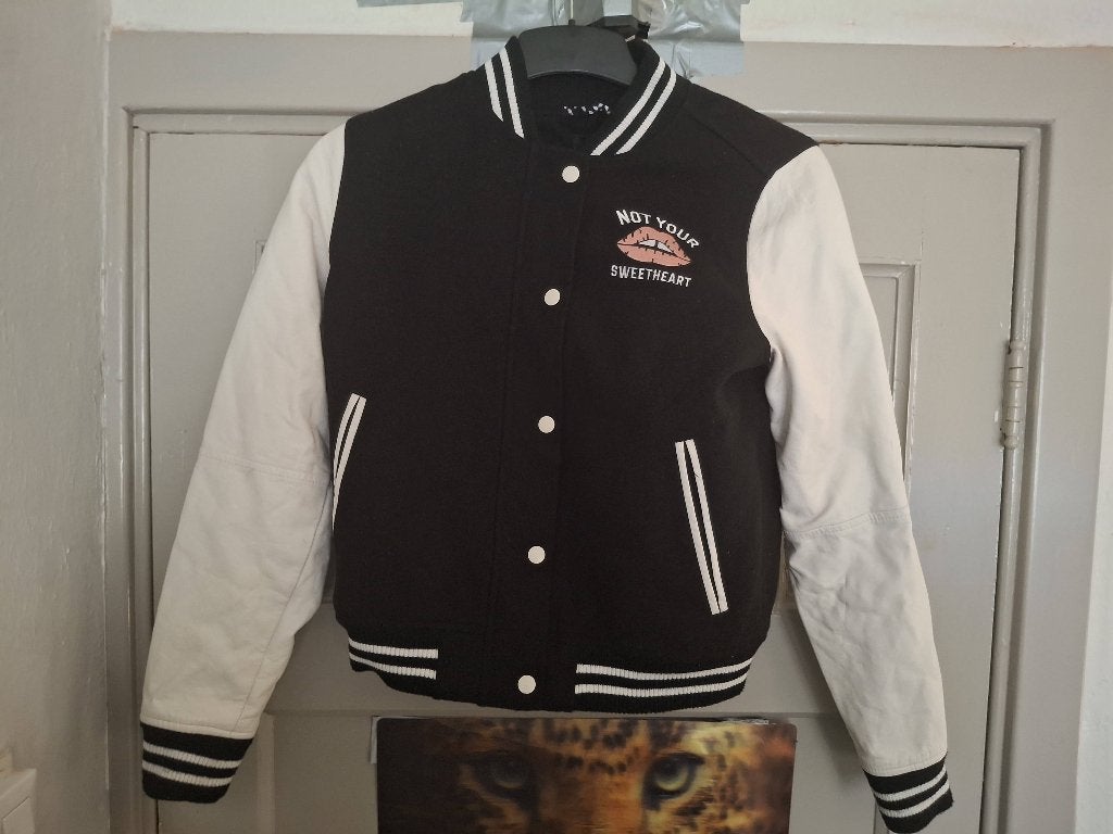 Coolcat Baseball-Jack Maat M, "Girl Gangsta", zwart-wit, Maat 38/40 (M), Zo goed als nieuw, Coolcat, Meerkleurig