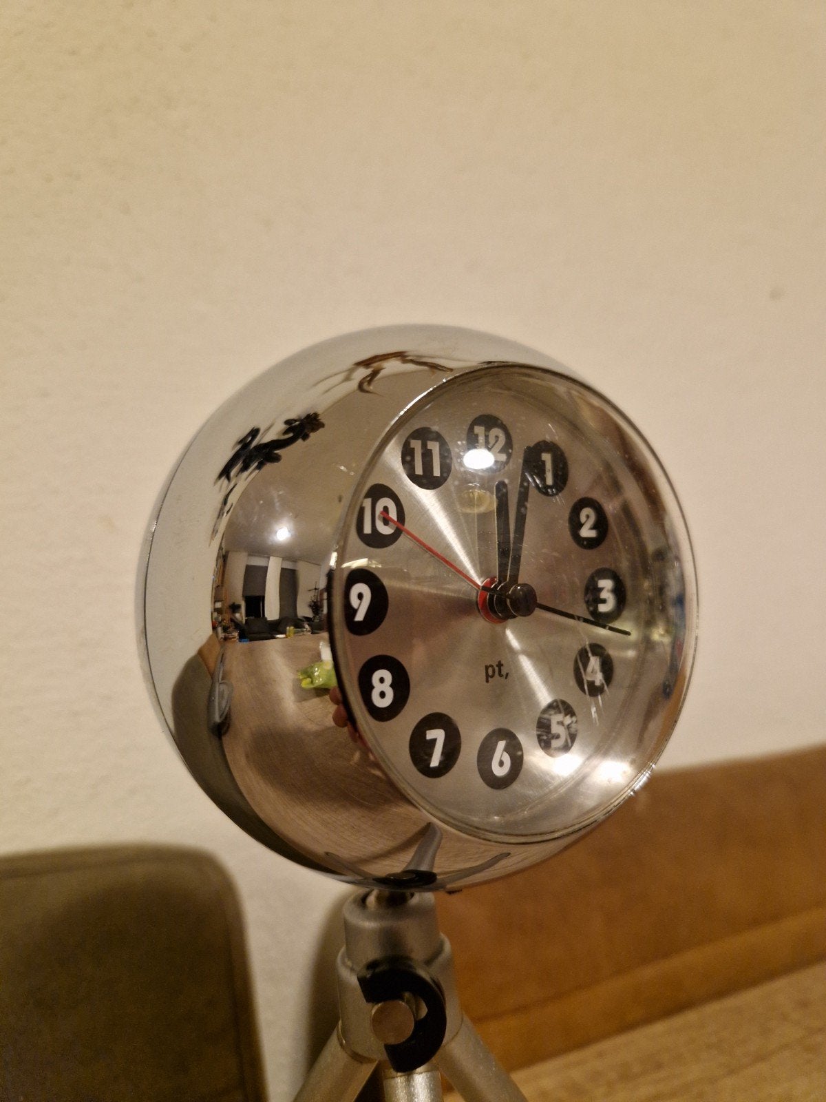 Mid Century Vintage Alarm Clock Retro, Huis en Inrichting, Woonaccessoires | Klokken, Ophalen, Gebruikt, Wandklok